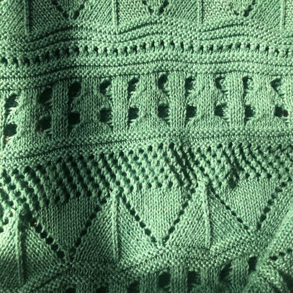 Miss Cherry High-Low Crew Neck Crochet Sweater - Picture 3 of 7